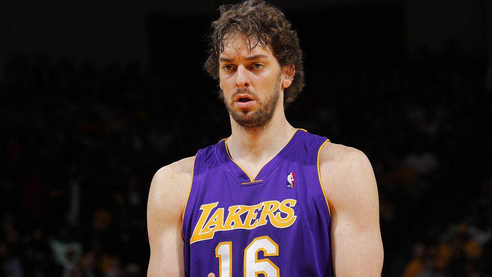 Pau Gasol saat Membela Los Angeles Lakers (nba.com)