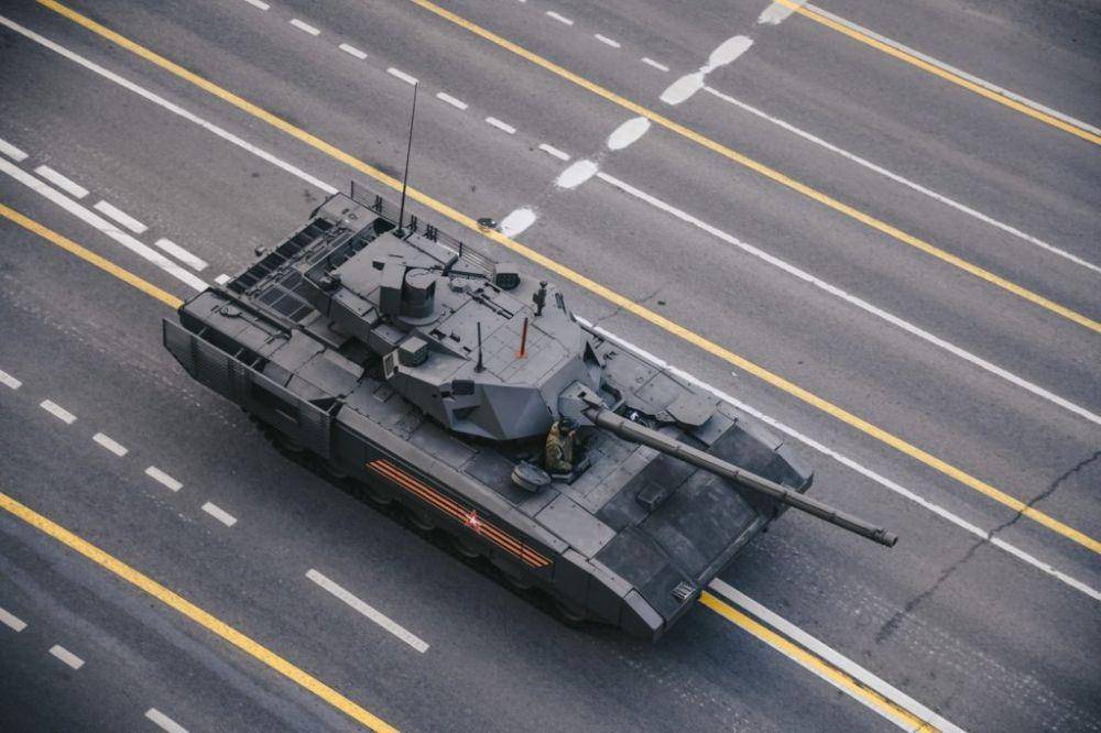 T-14 Armata tampak dari atas (overtdefense.com)