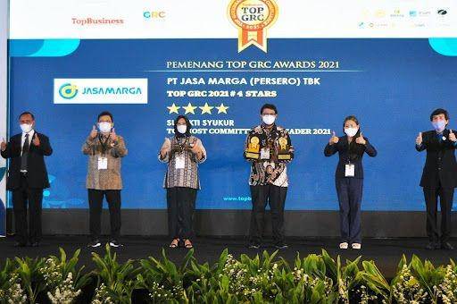 PT Jasa Marga (Persero) Tbk berhasil meraih dua penghargaan dalam ajang TOP GRC (Governance, Risk and Compliance) Awards 2021. (Dok. Jasa Marga)