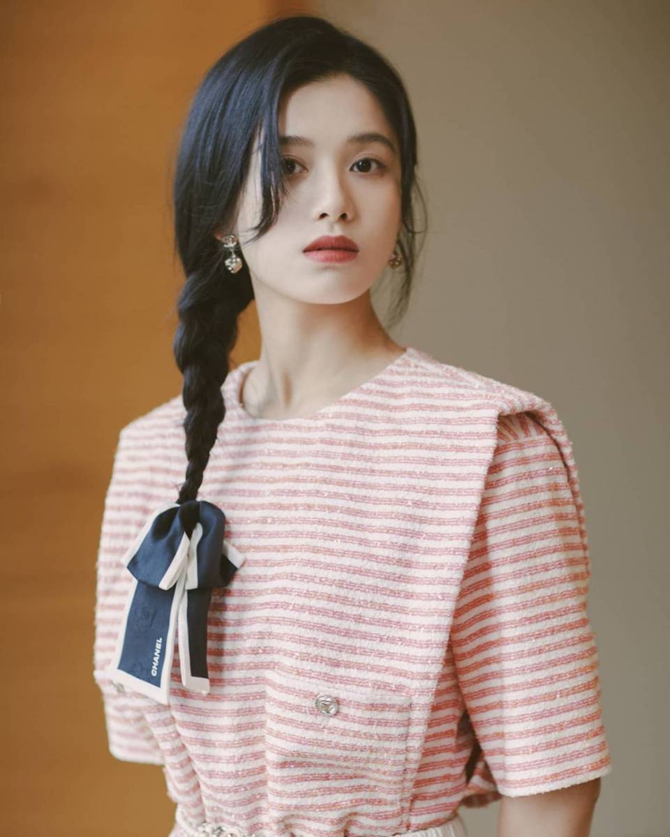 Zhang Jing Yi (instagram.com/zhangjingyi_fans)