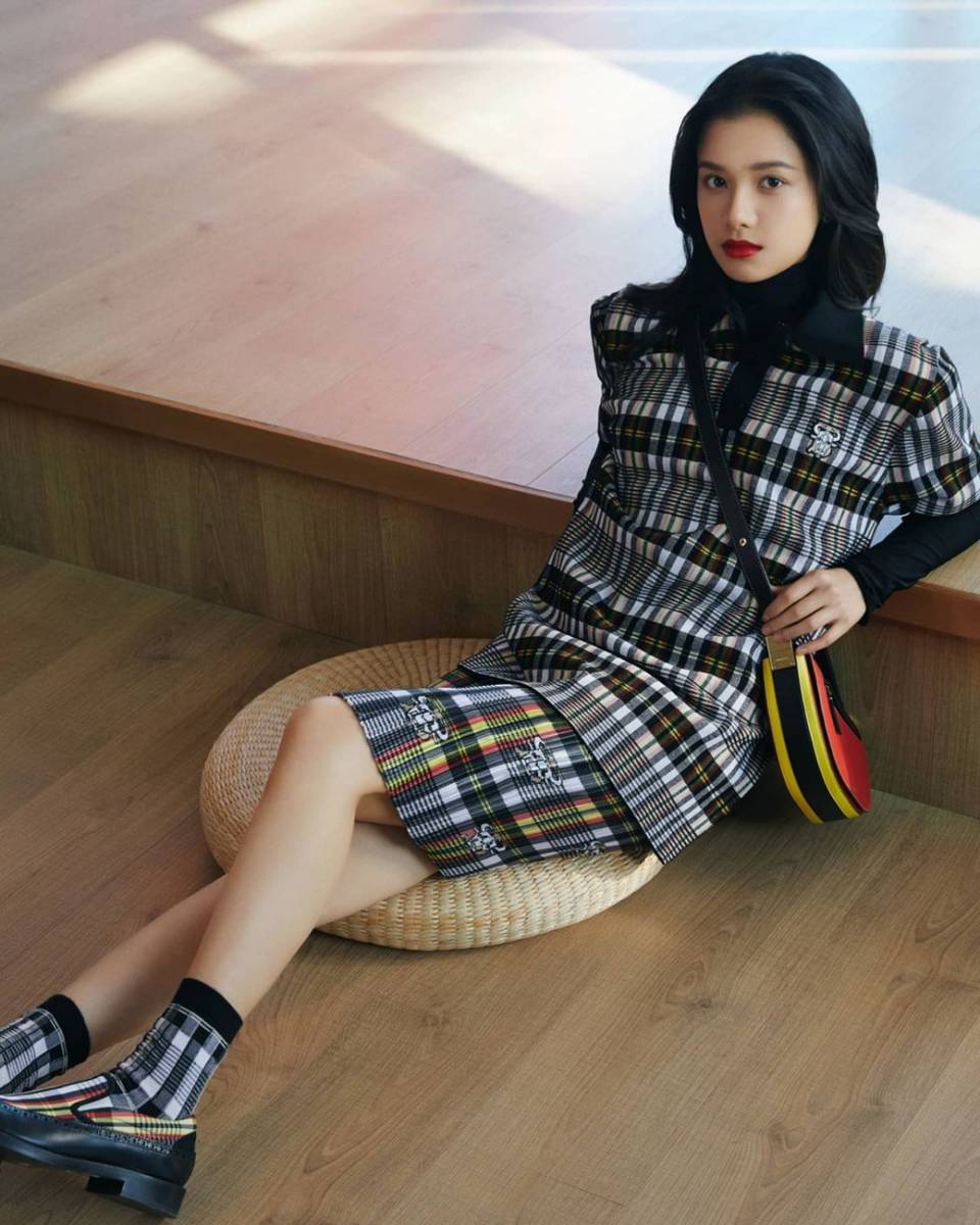 Zhang Jing Yi (instagram.com/zhangjingyi_fans)
