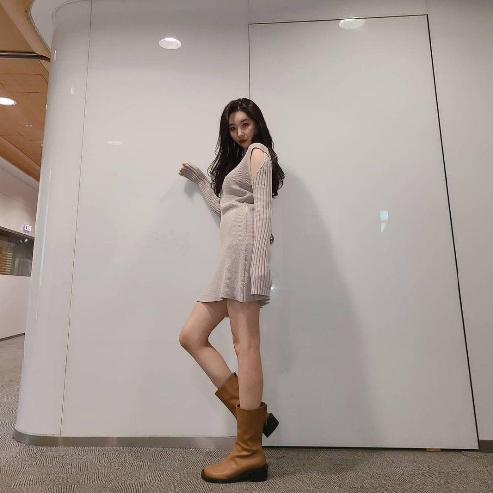 Outfit Sunmi (instagram.com/miyayeah)