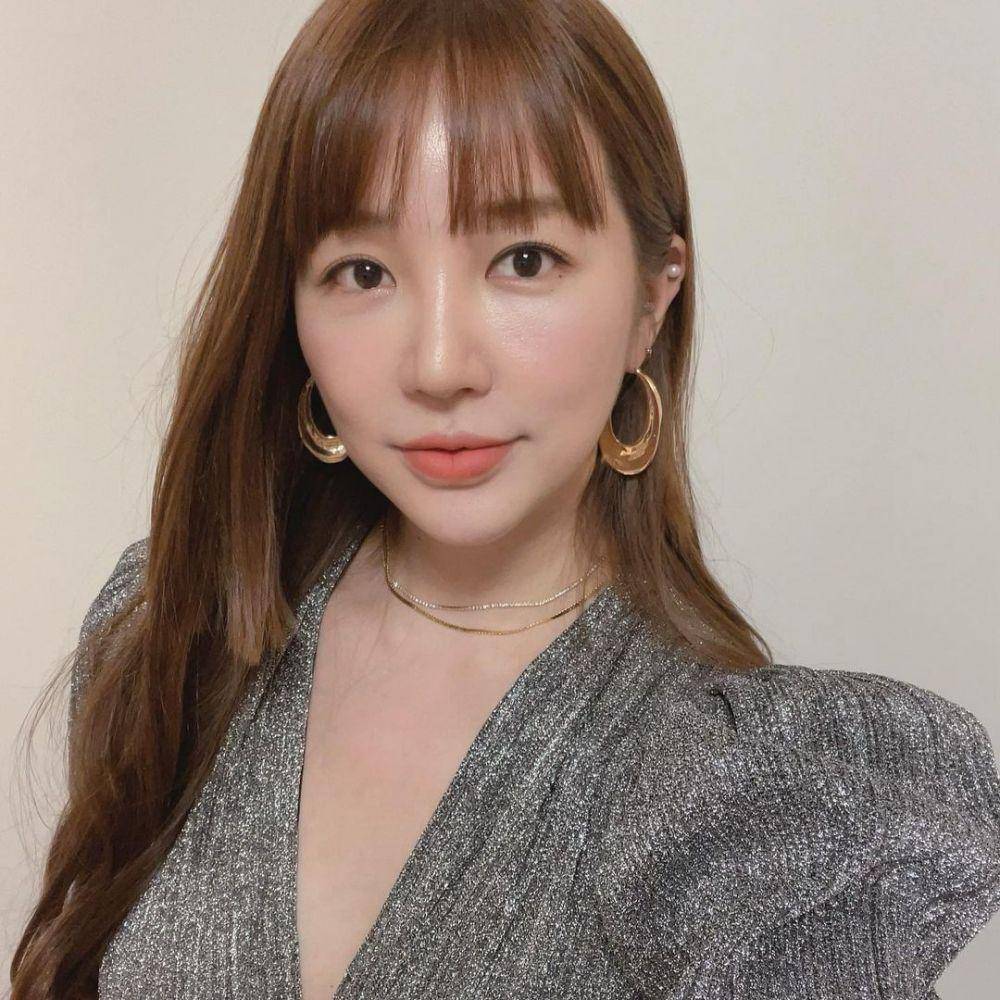 Yoon Eun Hye (instagram.com/y1003_grace)