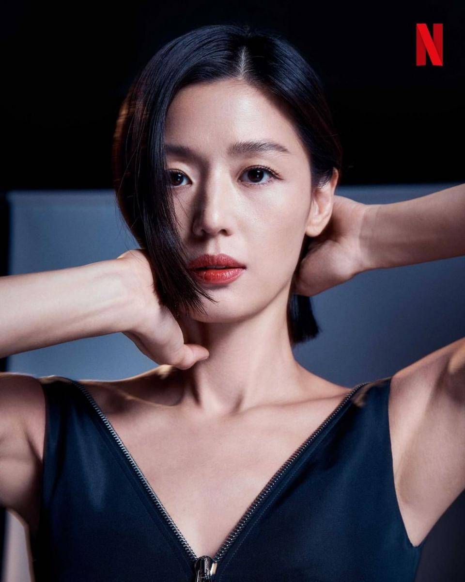 Jun Ji Hyun (instagram.com/netflixkr)