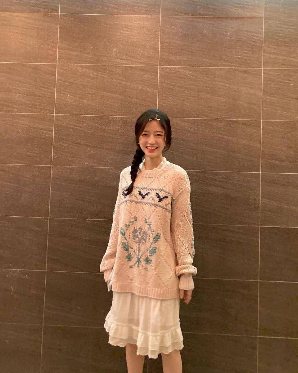 Outfit Kim Hyun Soo (instagram.com/hyunsoo_.kim)