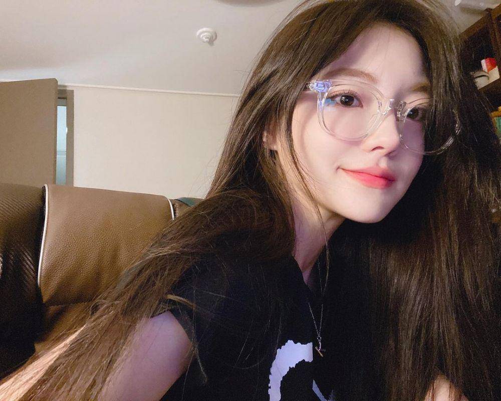 Han Chae Kyung (instagram.com/sweetchaekyung)