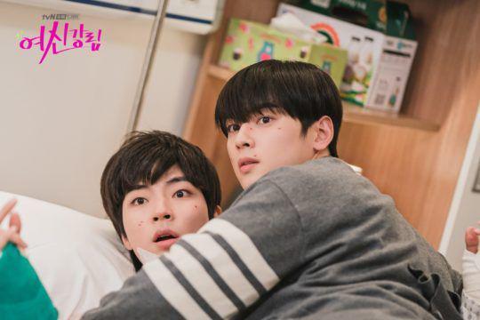 10 KDrama dengan Bromance Paling Mencuri Perhatian, Ada True Beauty
