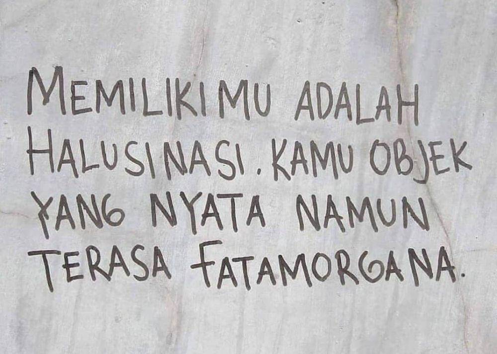 tulisan cinta di tembok (twitter.com/curhatantembok)