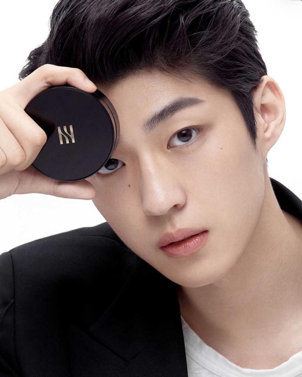Baek Sung Chul (instagram.com/sunggchul)