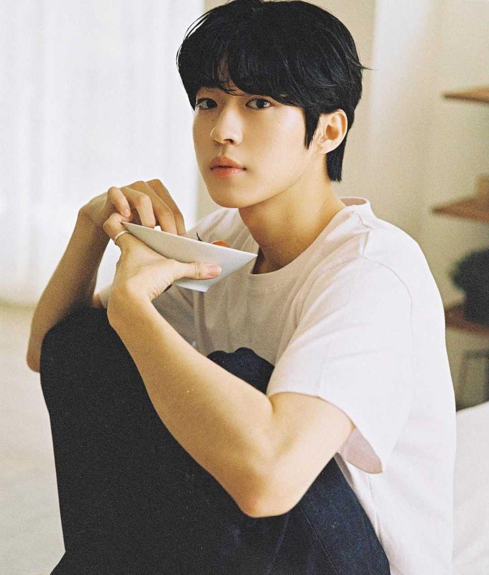 Baek Sung Chul (instagram.com/sunggchul)