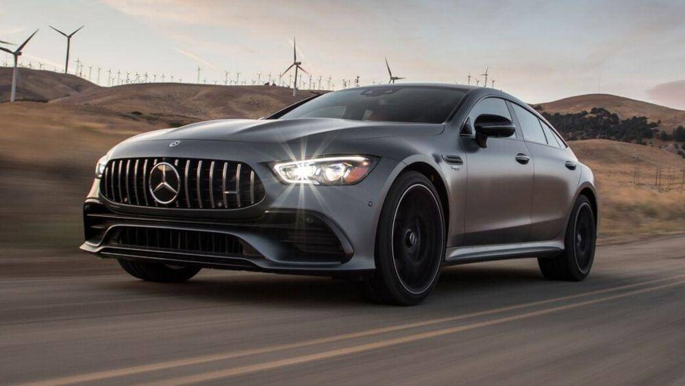 Mesin V8 twin-turbo pada AMG GT 63 S 4-Door bisa menghasilkan 631 tenaga kuda (motortrend.com)