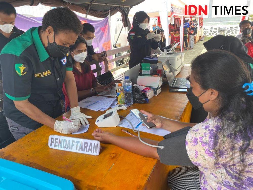 Gerai vaksin TNI-Polri yang berada di GOR Trikora, Abepura, Jayapura. (IDN Times/Ilyas Mujib).