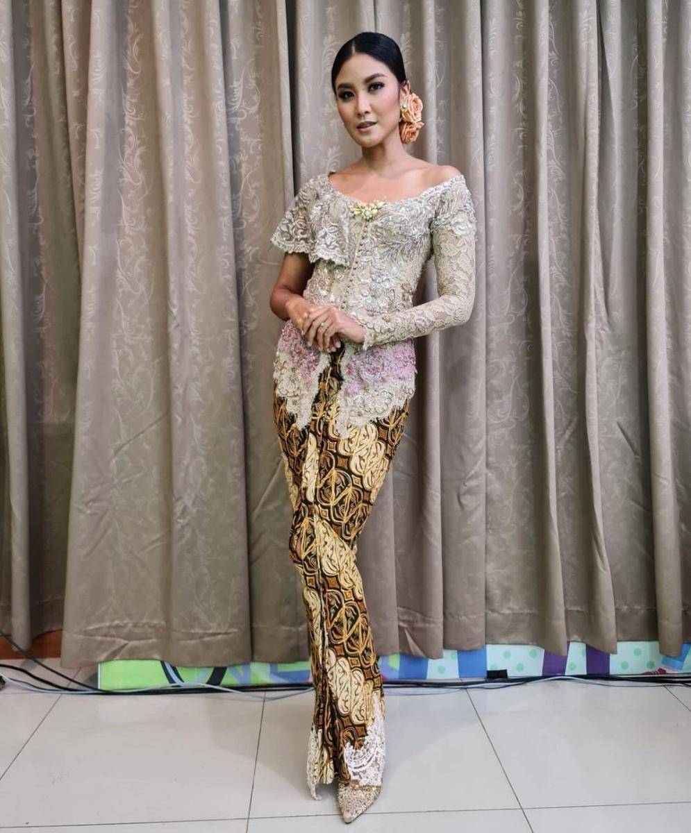 Kebaya Zivanna Letisha Siregar. (instagram.com/zivannaletisha/)