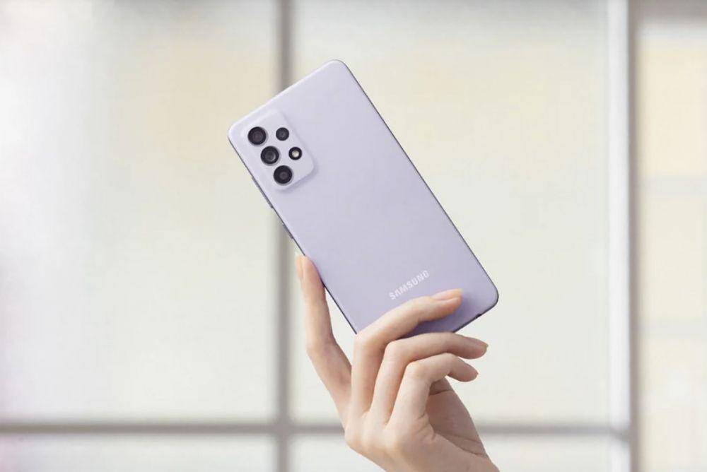 Samsung Galaxy A52s 5G (pocket-lint.com)