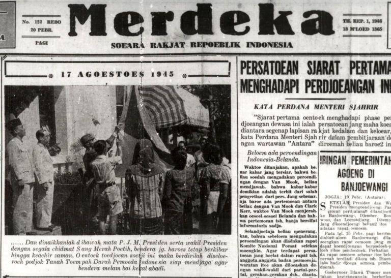Pertama kalinya foto momen Kemerdekaan Republik Indonesia beredar di masyarakat yang dimuat di harian Merdeka pada 20 Februari 1946. (kompas.id)