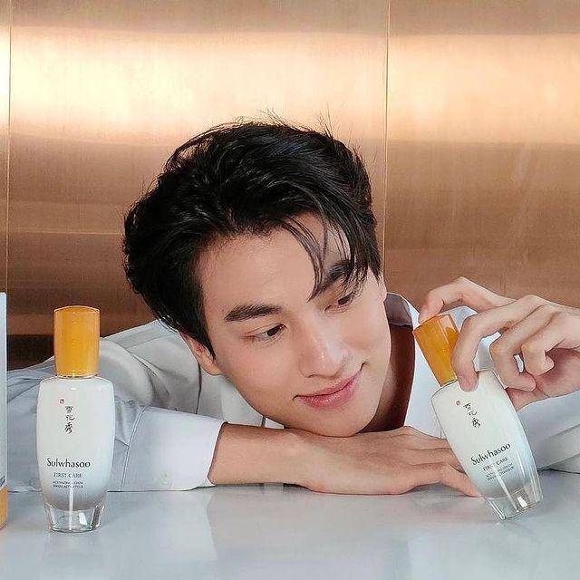 Gulf Kanawut (instagram.com/gulfkanawut)