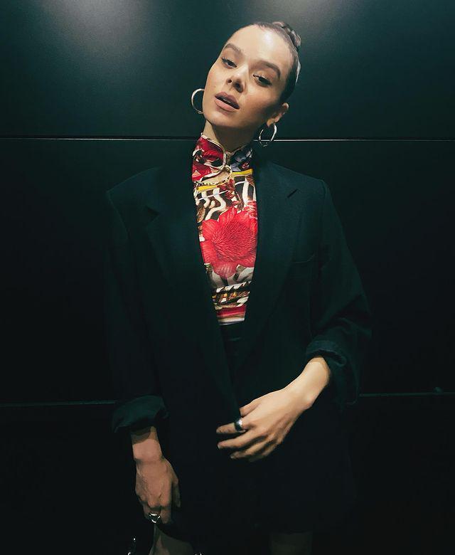 Hailee Steinfeld (instagram.com/haileesteinfeld)