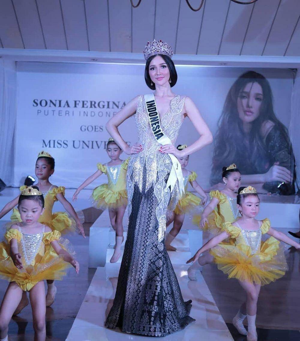 Kebaya Sonia Fergina Citra. (instagram.com/soniafergina/)