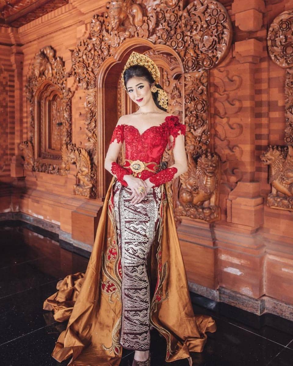 Kebaya Putu Ayu Saraswati. (instagram.com/ayusarasw/)