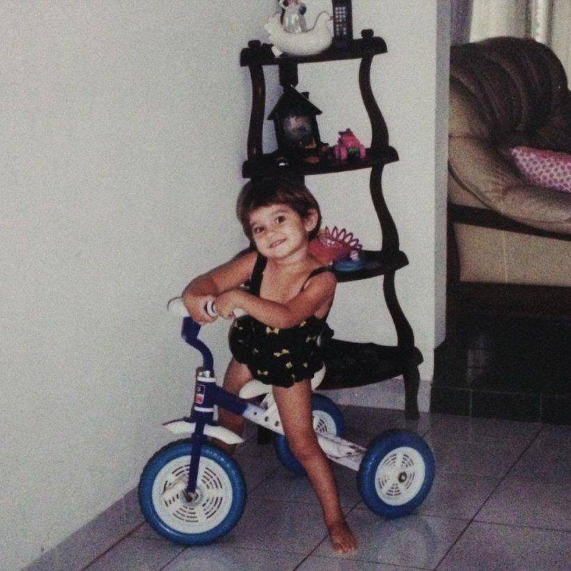 Enzy kecil (Instagram.com/enzystoria)