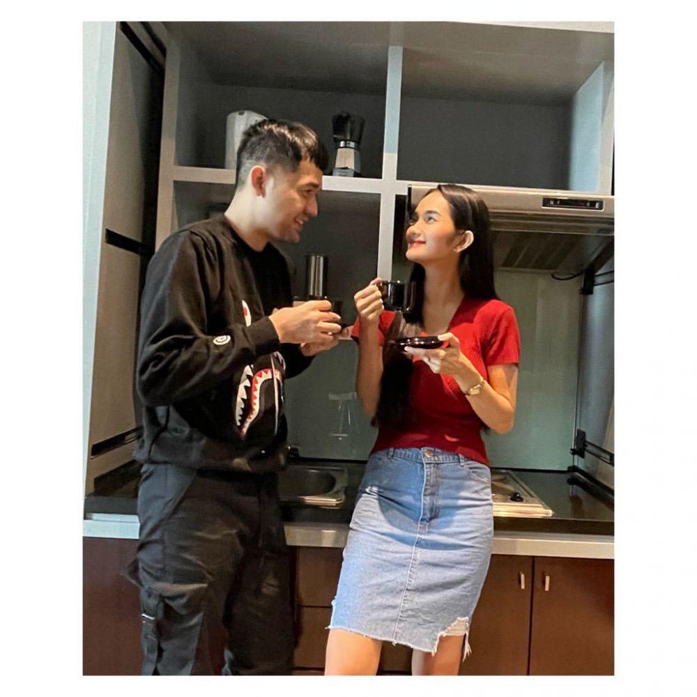 Faby Marcelia dan Revand Narya (instagram.com/revmoge)