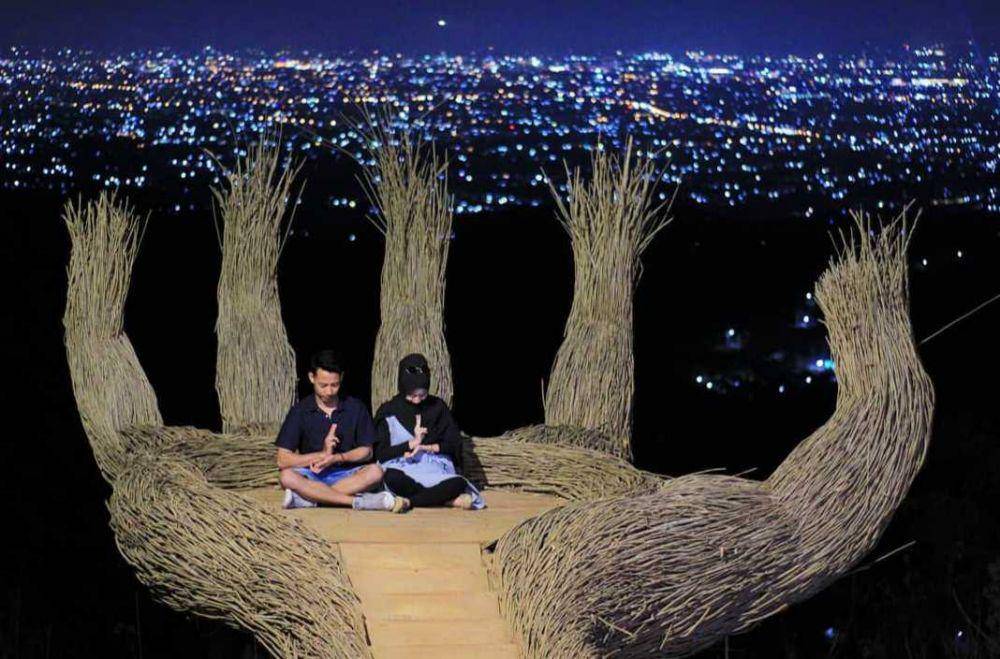 Hutan Pinus Pengger (instagram.com/dkyusril)