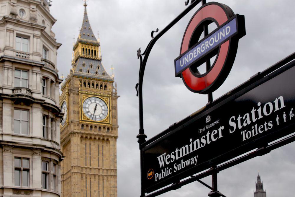 6 Souvenir Unik untuk Oleh-oleh saat Travelling ke London