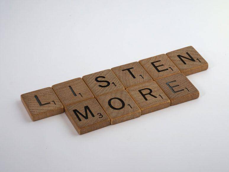 be a good listener (unsplash.com/Brett Jordan)