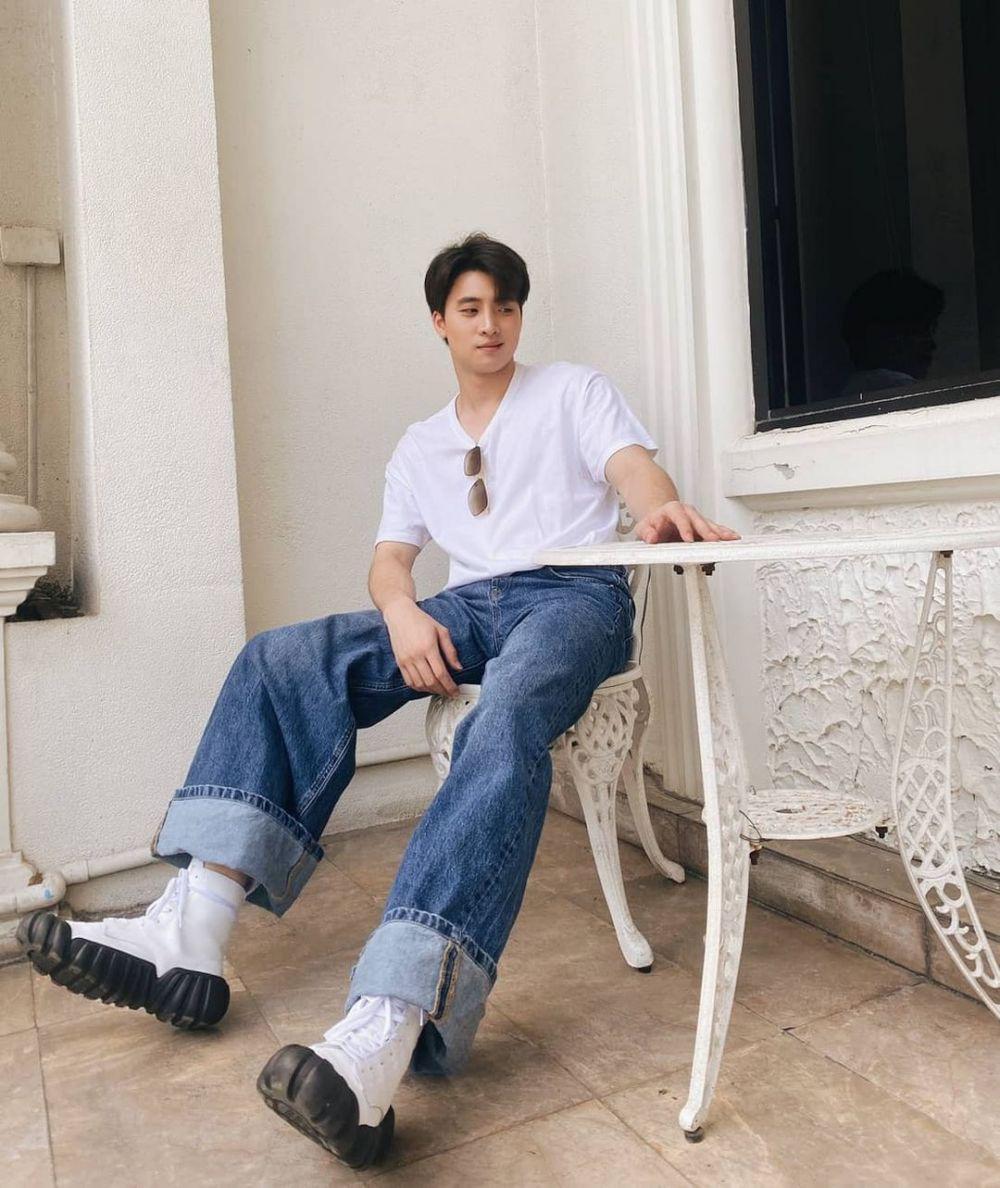 Mean Phiravich (instagram.com/m34nismind)