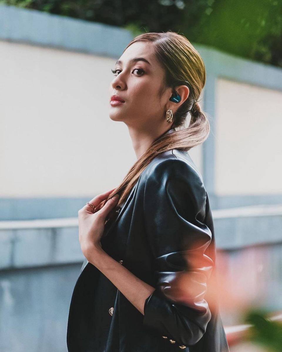 Mikha Tambayong (instagram.com/miktambayong/)