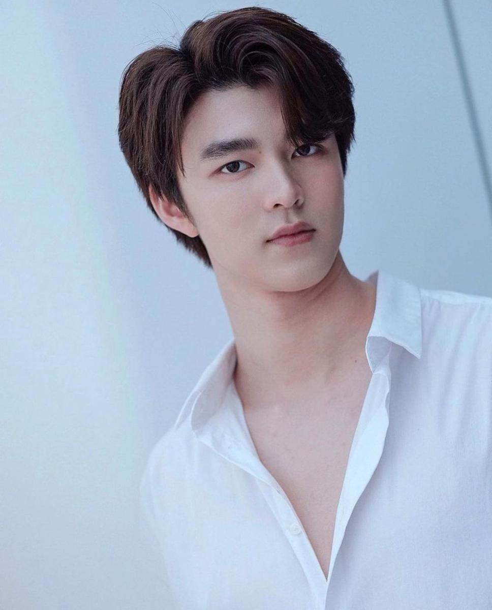 Meen Nichakoon (instagram.com/meennicha8)