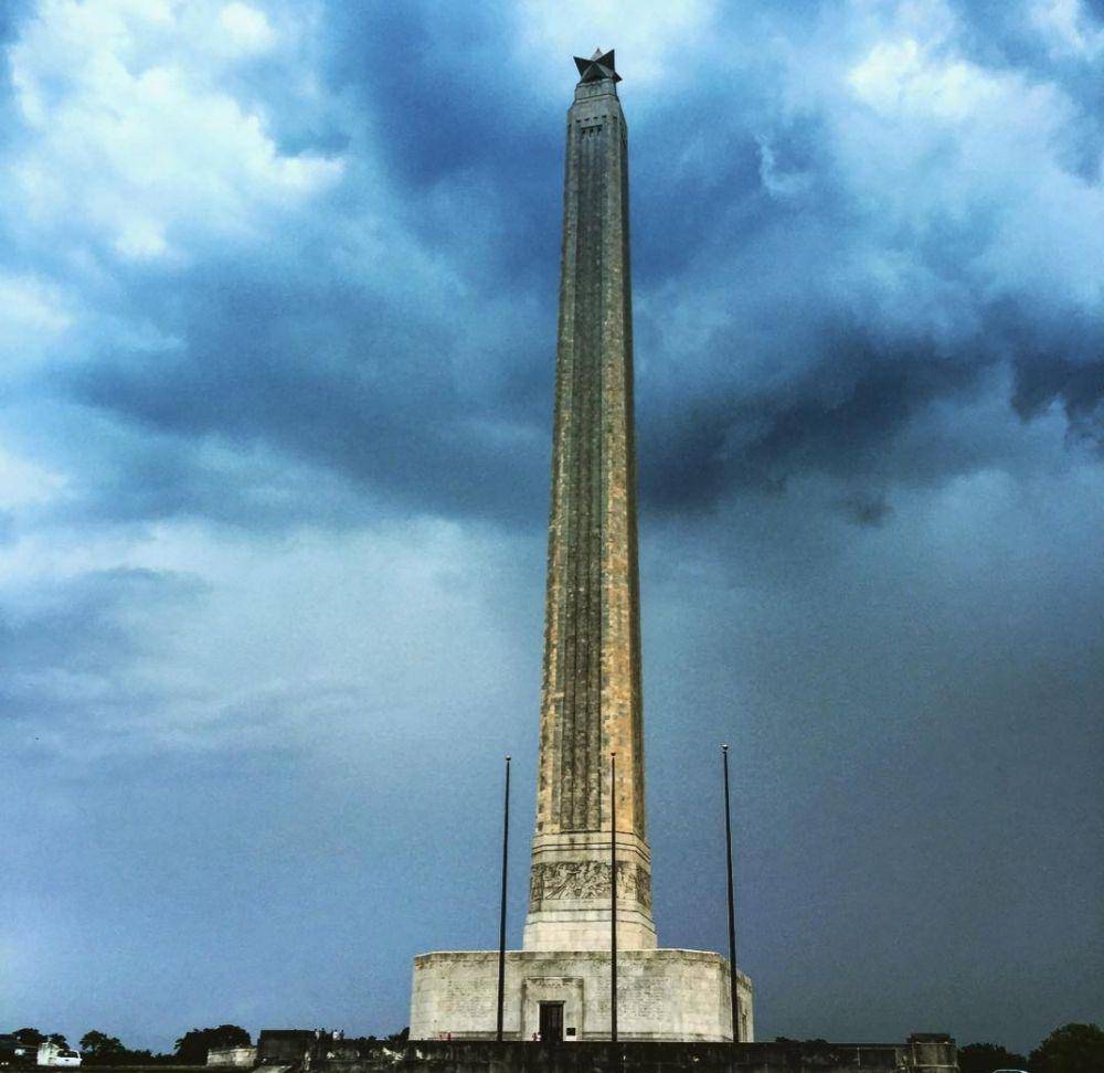 San Jacinto Memorial (instagram.com/jensencarlsen)