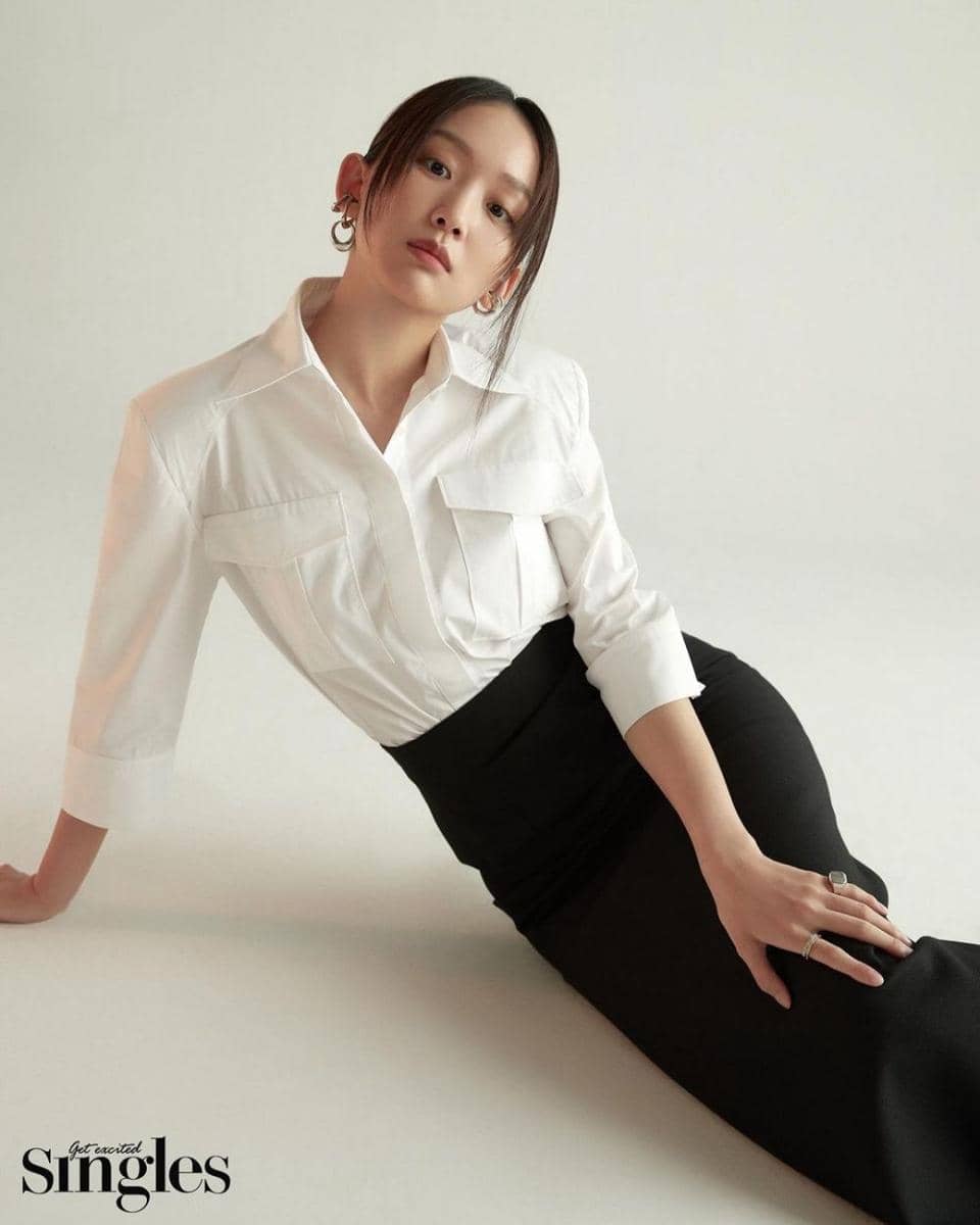 Jin Ki Joo di Pemotretan Majalah Singles (instagram.com/jinkijoo)