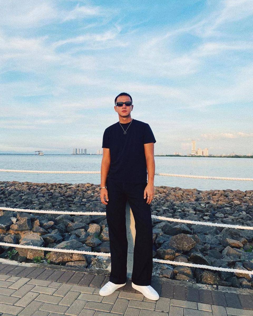 Herjunot Ali (instagram.com/herjunotali.studio)