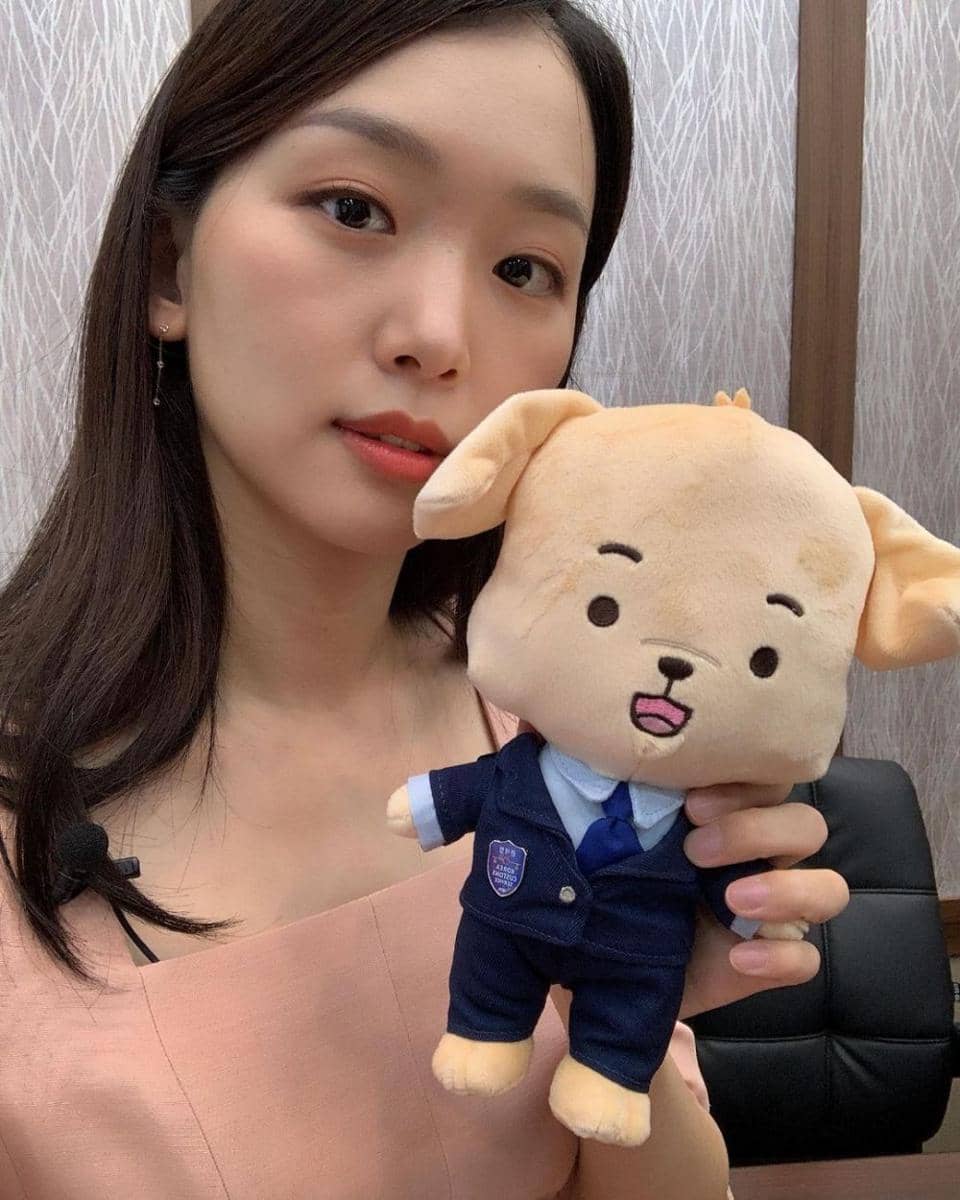 Jin Ki Joo (instagram.com/jinkijoo)
