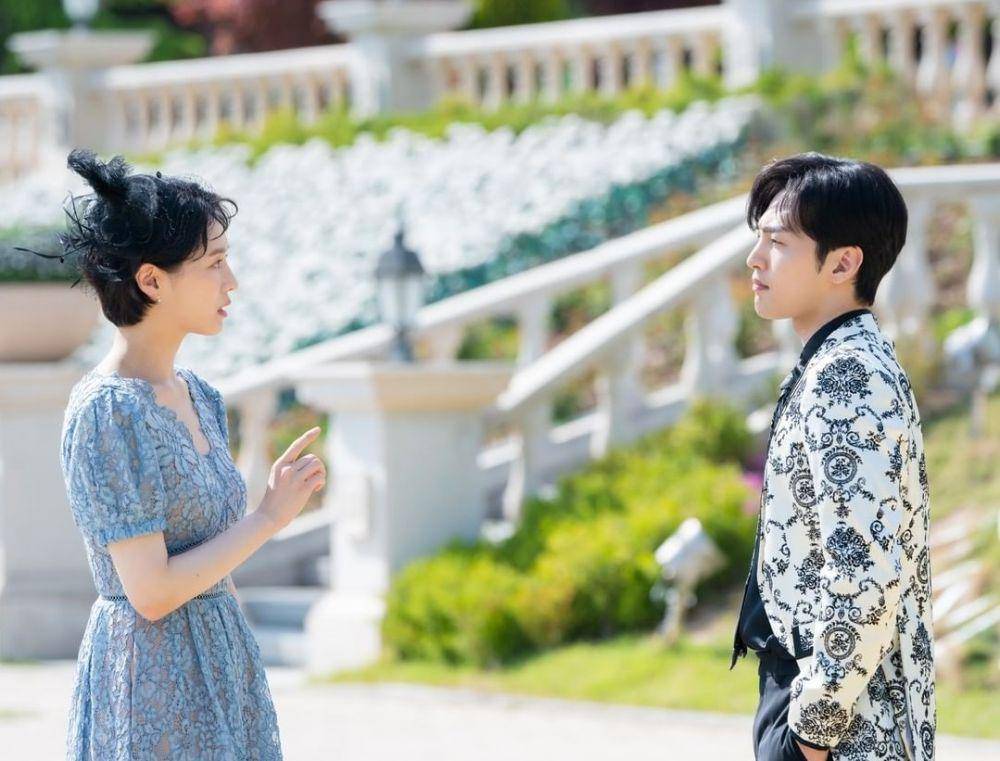 potret Park Gyu Young dan Kim Min Jae di Imsil Cheese Theme Park dalam drama Dali and Cocky Prince (instagram.com/kbsdrama)