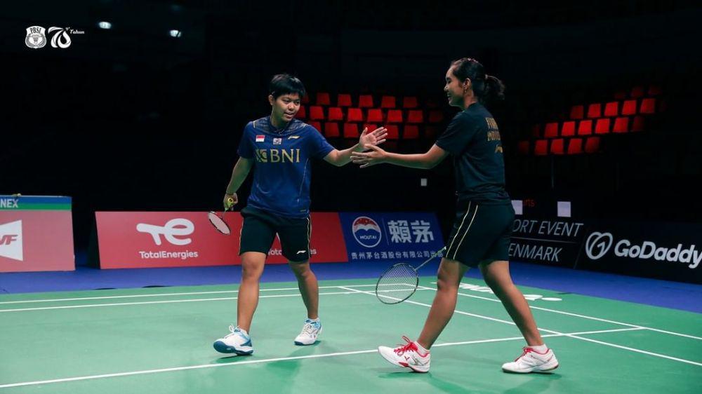 Siti Fadia Silva Ramadhanti/Ribka Sugiarto di Tim Uber Cup Indonesia. (instagram.com/badminton.ina)