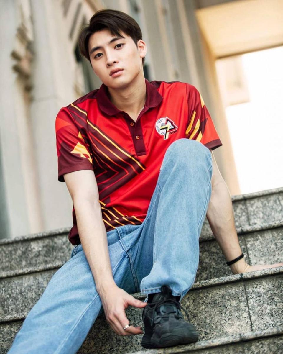 Mean Phiravich (instagram.com/m34nismind)