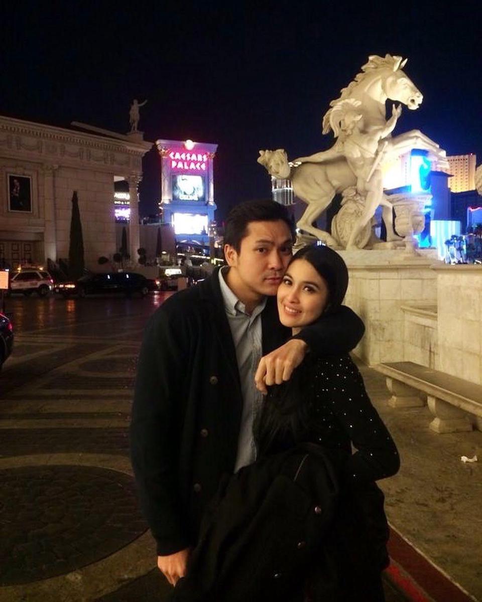 Jadi Sorotan, Ini 10 Potret Sandra Dewi dan Harvey Moeis Saat Pacaran