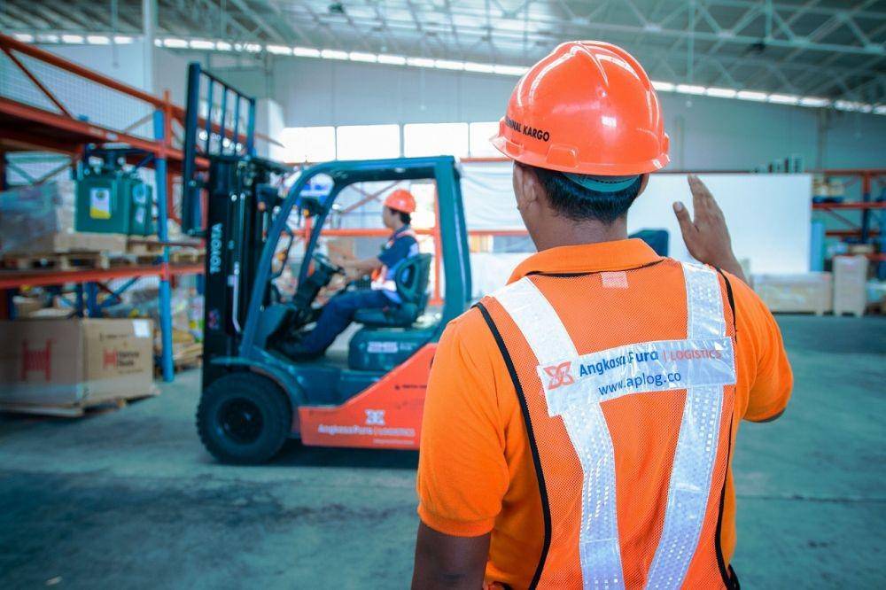 Pekerja Angkasa Pura Logistik (APLog.co)