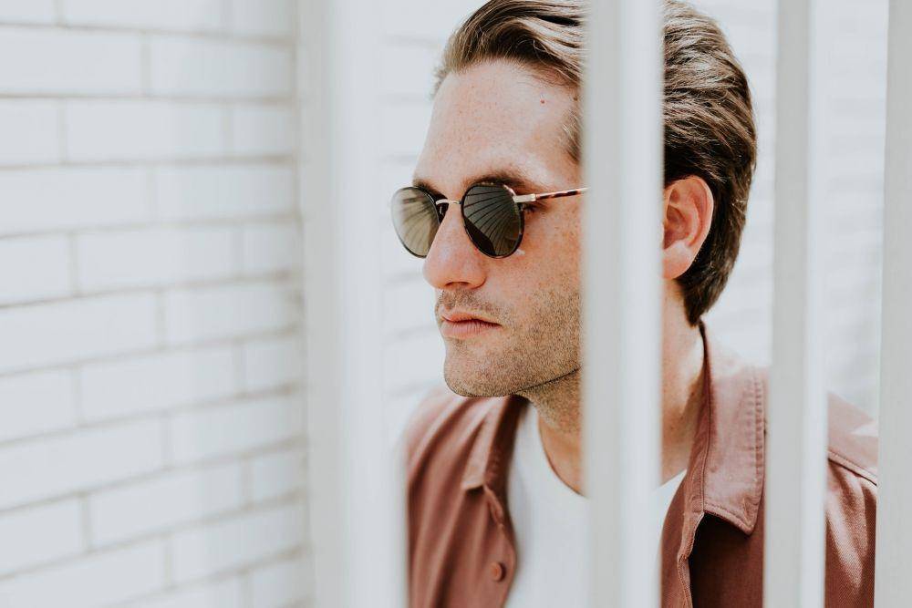 Ilustrasi Aksesoris Pria (unsplash.com/Brooke Cagle)