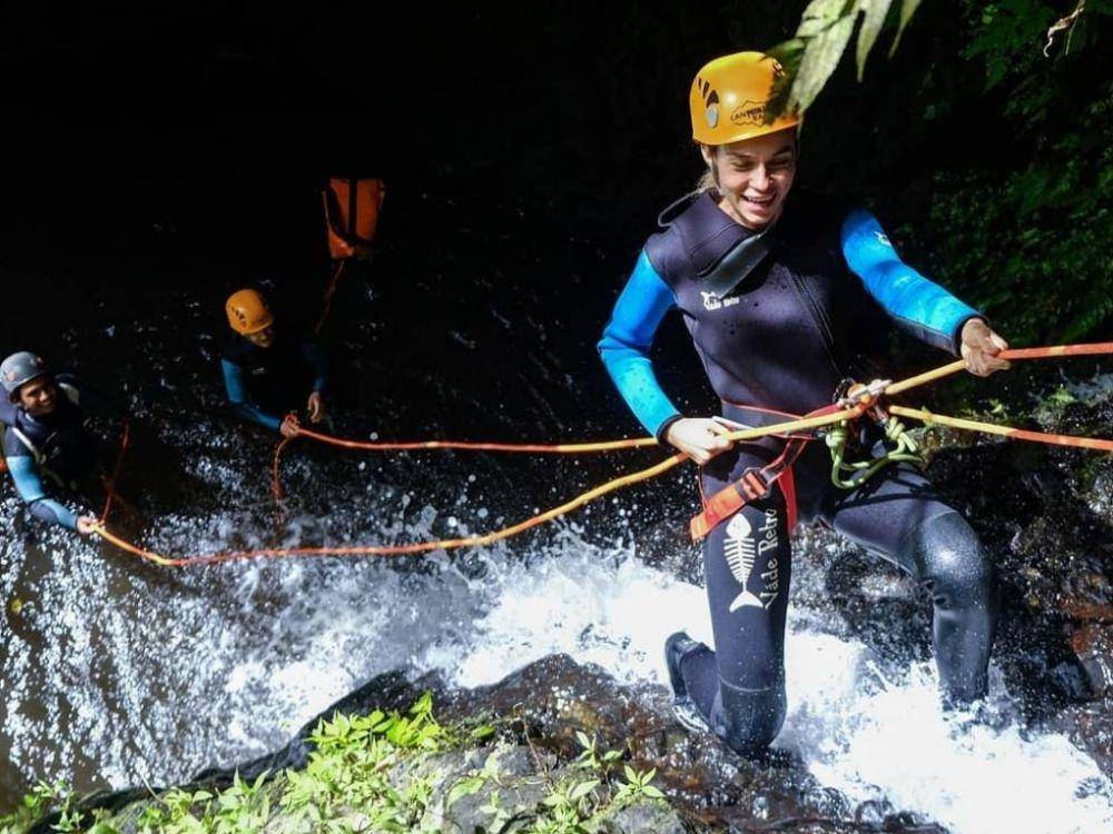 ilustrasi olahraga canyoning (instagram.com/canyoningbali)