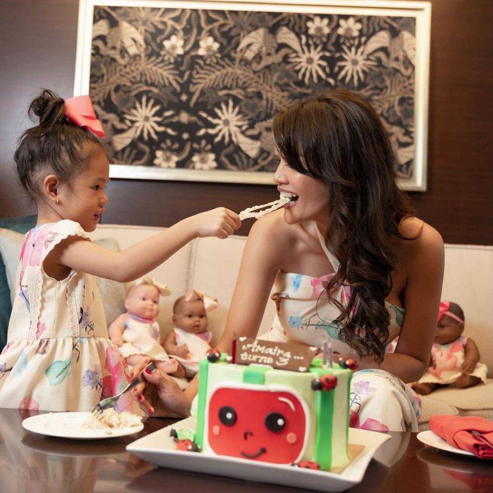 potret perayaan ultah Amaira anak Farah Quinn (instagram.com/farahquinnofficial)