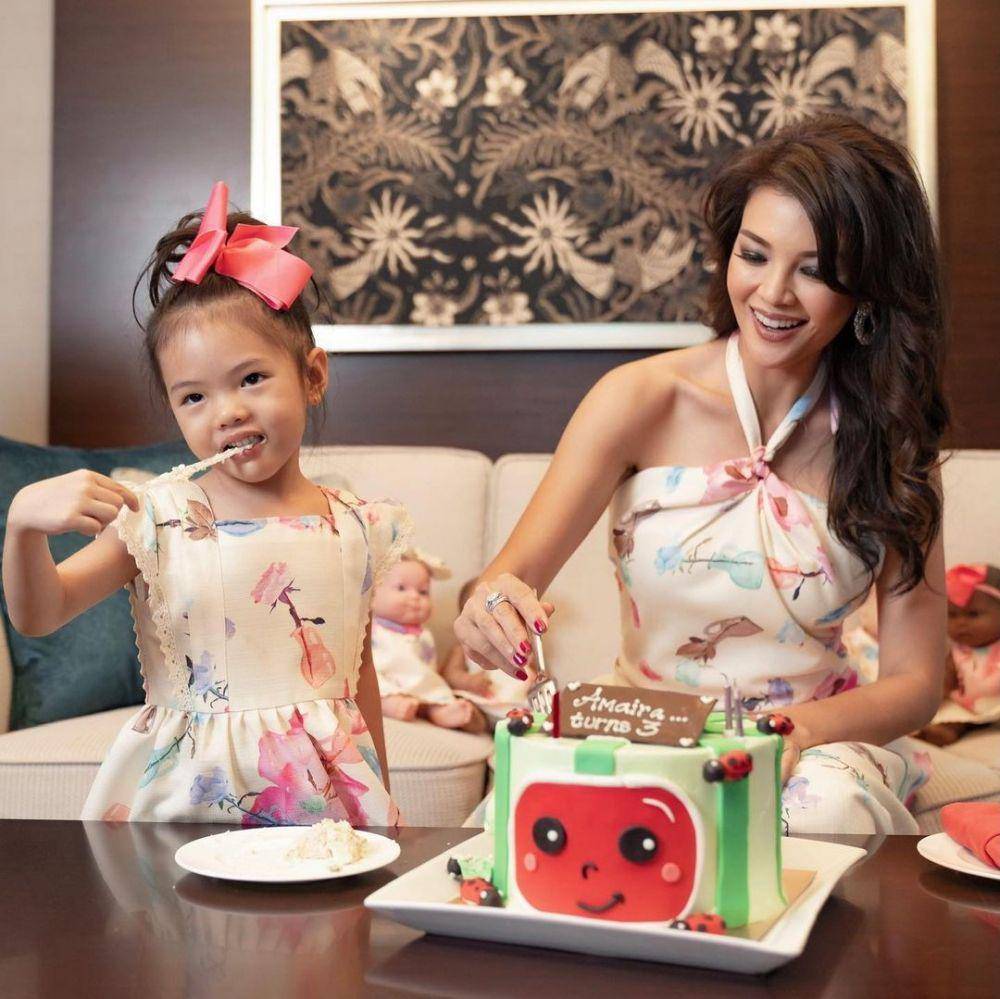 potret perayaan ultah Amaira anak Farah Quinn (instagram.com/farahquinnofficial)
