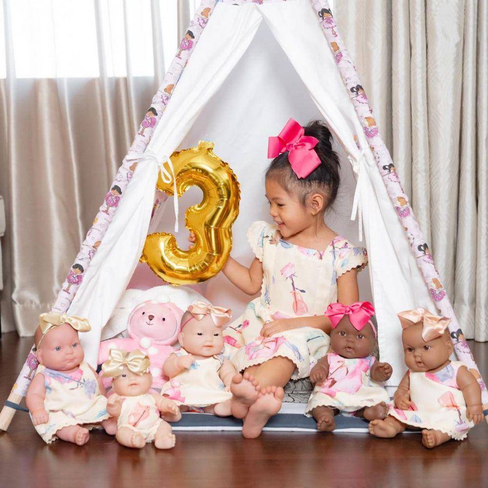 potret perayaan ultah Amaira anak Farah Quinn (instagram.com/farahquinnofficial)
