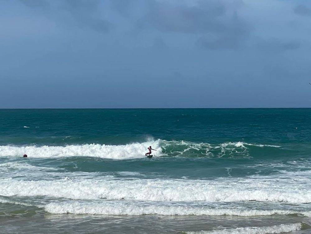 Potret Pantai Nai Harn (instagram.com/freedomboardsports)