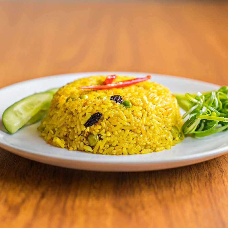 Nasi kuning (freepik.com/topntp26)