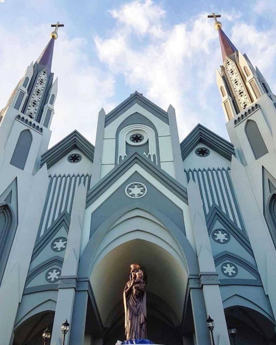 Katedral Samarinda (instagram.com/instakatolik)