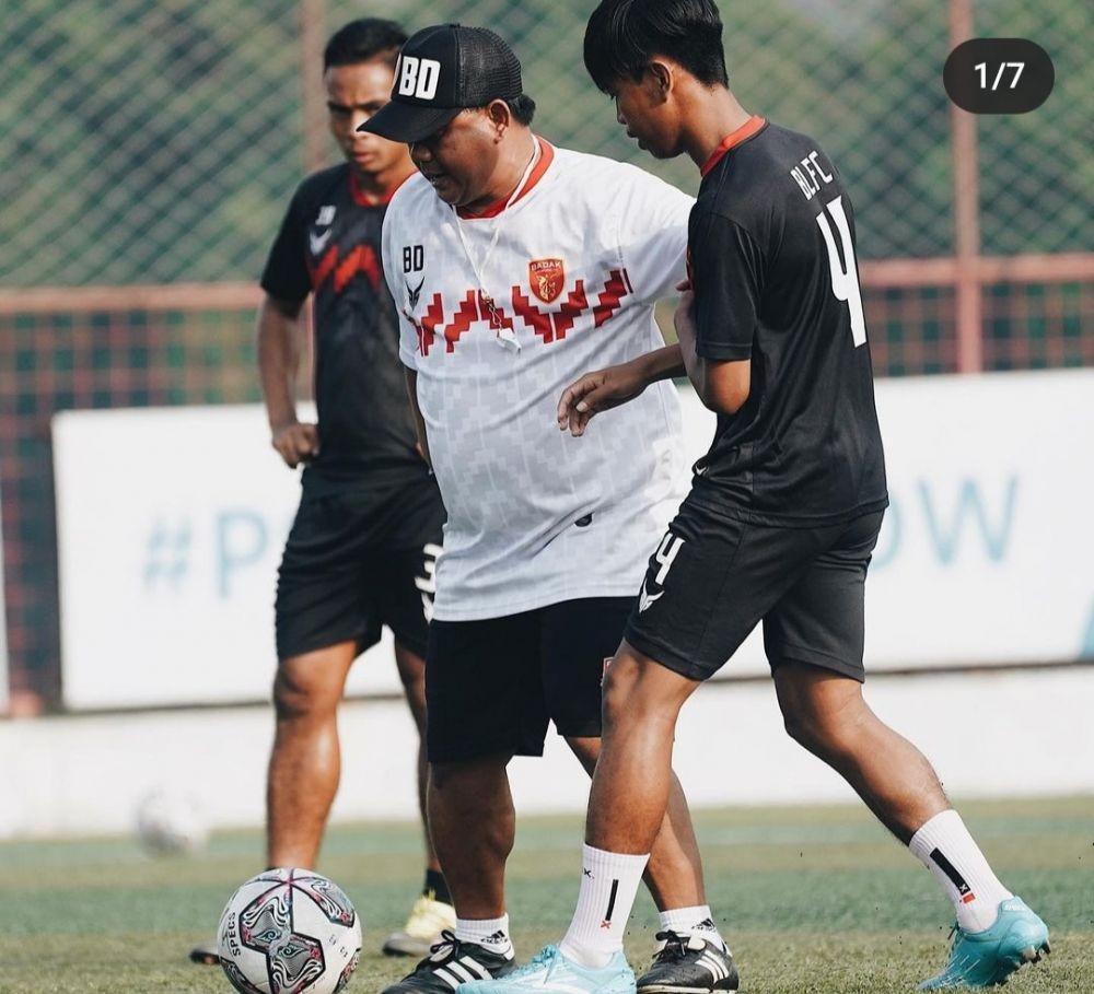 Manajemen Badak Lampung merespon cepat dua hasil kekalahan beruntung Laskar Saburai di dua pertandingan awal Grup B Liga 2 2021. (Instagram/@badaklampungfc)