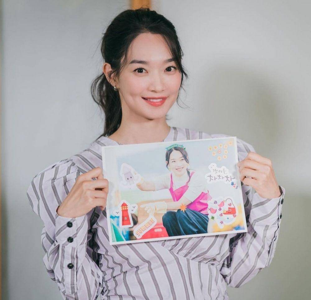 Shin Min Ah (instagram.com/illusomina)